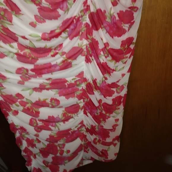 Ruched Dress - Picture 7 of 9